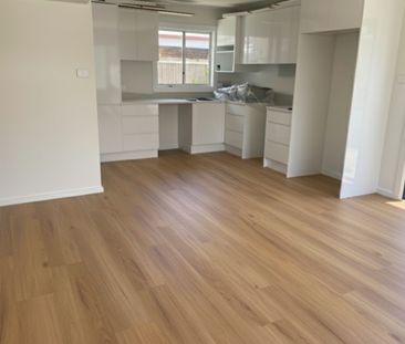 Freshly Renovated Coastal Living - 2 Bedroom Home in Minnamurra - Photo 1