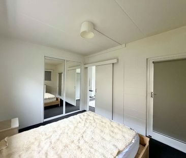 Partly Furnished One-Bedroom Home in Strandon - Photo 4