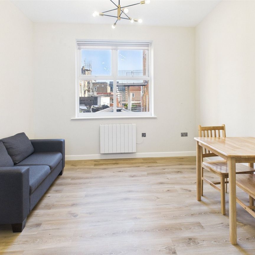 York Street, Twickenham, London, TW1 - Photo 1