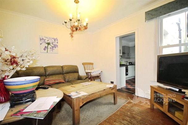 5 bedroom semi-detached house to rent - Photo 1