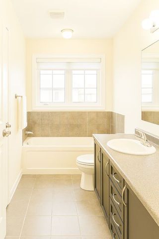 For Lease - 92 Bousfield Rise Unit#, Hamilton, Ontario - Photo 5