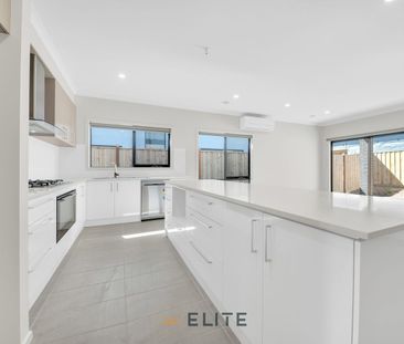 4 BED FAMILY LIVING - MERIDIAN ESTATE - Photo 2