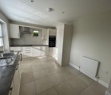 4 bedroom detached house to rent - Photo 6