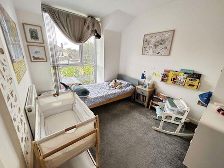 3 bedroom terraced house to rent - Photo 3