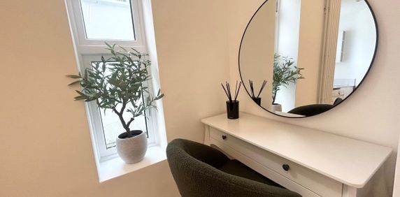 Holland Road, London - Photo 2