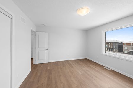 For Lease - 1227 Creekway Private, Kanata, Ontario - Photo 2