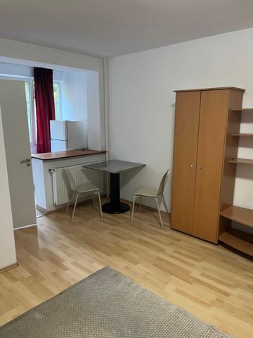 Aparatorii patriei turnu magurele etaj 3 - Fotografie 3