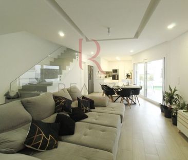 3 room luxury House for rent in Seixal, Portugal - Photo 4