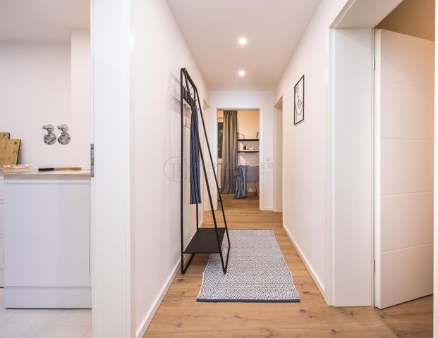 "Modernes WG-Zimmer - jetzt einziehen und Wohlfühloase erleben!" - Foto 1