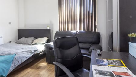 Studio to rent - Photo 5
