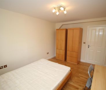 2 bedroom Apartment to rent in Flat 2, Norden House, Stowell Street... - Photo 3