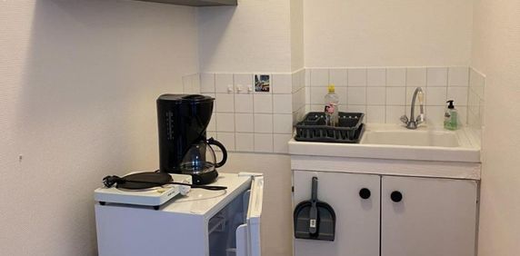 A LOUER - APPARTEMENT MEUBLE - LAVAL - Photo 2