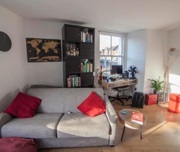 Studio to rent - Photo 2