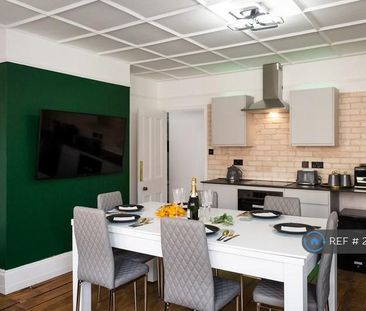 3 bedroom flat to rent - Photo 3