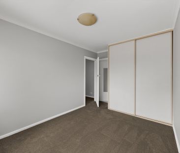 Freshly Updated Unit in Essendon - Photo 4