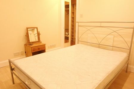 East Fountainbridge, Edinburgh, EH3 9BH - Photo 2