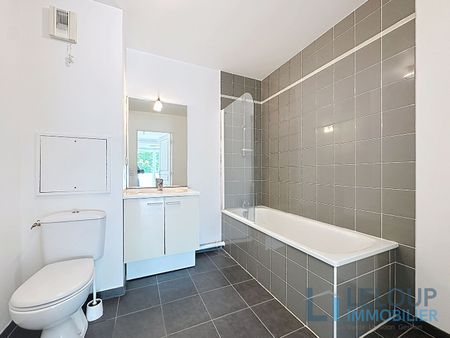 Location Appartement 2 pièces 48m² MONT ST AIGNAN 76130 - Photo 3