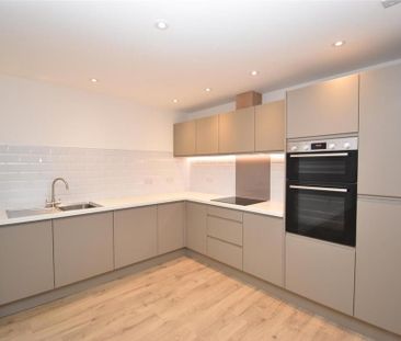 2 bedroom apartment to rent - Photo 6