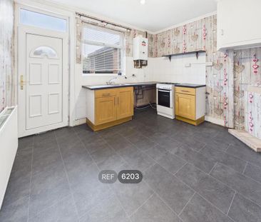 3 bedroom property to rent - Photo 2