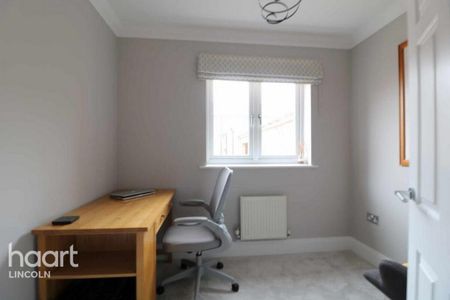 3 bedroom terraced house to rent - Photo 5