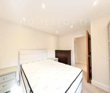 1 Bedroom Apartment - Photo 2