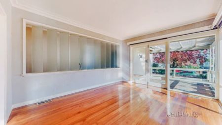 3 Bed, 1 Bath - Photo 3