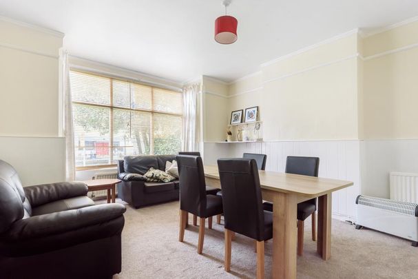 6 bedroom semi-detached house to rent - Photo 1