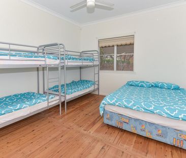 2 Bangalow Street, Ettalong Beach NSW 2257 - House For Rent | Domain - Photo 2
