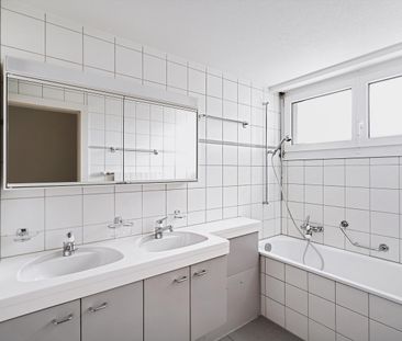 "Wohnen mit Stil & traumhafter Aussicht!" - Photo 3