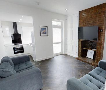 4 bedroom house to rent - Photo 2