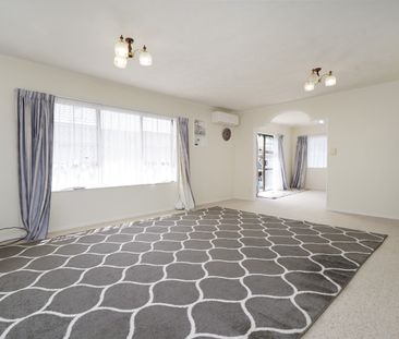 110 Oxford St, Tawa - Photo 3