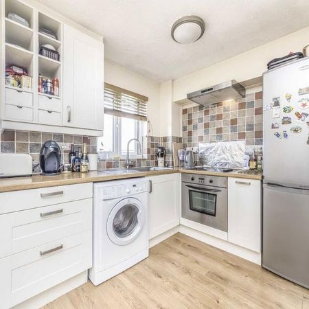 2 bedroom flat to rent - Photo 3