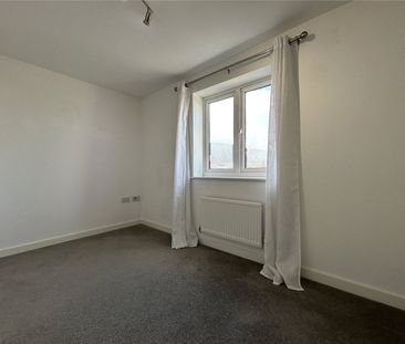 Regal Walk, Bridgwater, TA6 - Photo 1