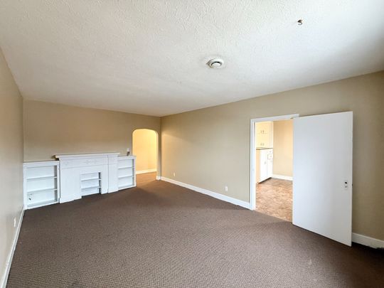 For Lease - 26 Tablot Street, Chatham-Kent, Ontario - Photo 1