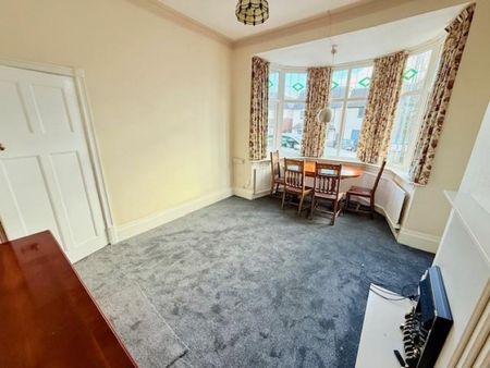 3 bedroom House To Let - Photo 2