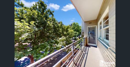 ART DECO DELIGHT | ONE BEDROOM APARTMENT | PERMIT PARKING - Photo 5