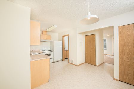 Grove Estates - Photo 2