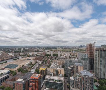 Arena Tower, 25 Crossharbour Plaza - Photo 2