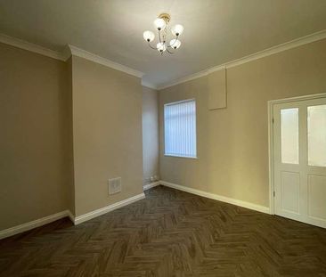 Gravelly Lane, Birmingham, B23 - Photo 4