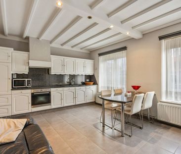 Ruime eengezinswoning met authentieke charme in Koninksem - Photo 2