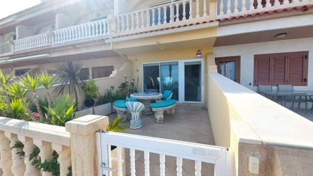 Casa adosada de alquiler en Carrer Sacanit, 9, Torre de la Horadada - Photo 4