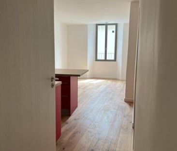 Location Appartement 4 pièces 62m² BRIGNOLES 83170 - Photo 1