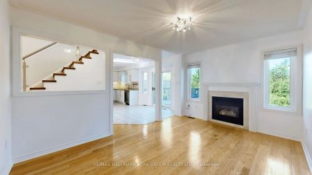 Detached Home For Lease | N9244586 - Photo 3