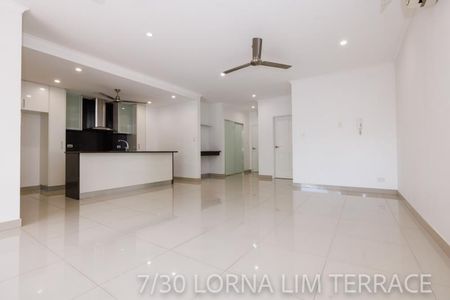 7/30 Lorna Lim Terrace, Driver - Photo 2