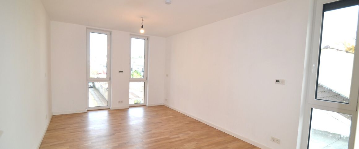 *Siegburg: „Two in One“ Erstbezug Großzügige 6 Zimmer mitten in der Stadt* - Foto 1