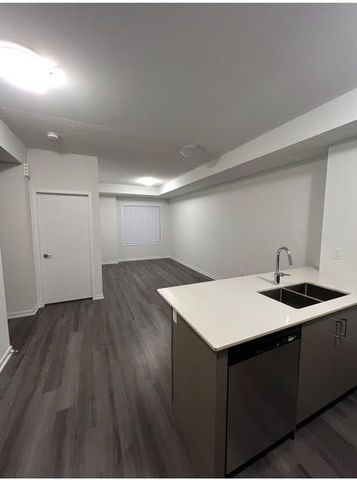 For Lease - 150 Honeycrisp Crescent Unit# TH262, Vaughan, Ontario - Photo 3