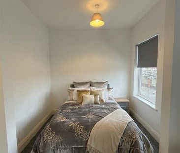 4 bedroom house of multiple occupation to rent - Photo 1