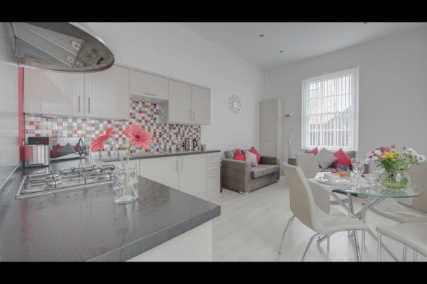 Room in a Shared Flat, Roscoe Street, L1 - Photo 1