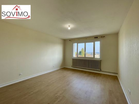 Location Appartement 3 pièces 97m² ST JUNIEN 87200 - Photo 1