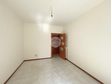 5 locali in affitto - Photo 4